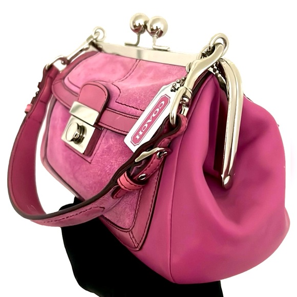 RARE Coach Collector's Item Vintage RARE (Host Pick) - Picture 4 of 14